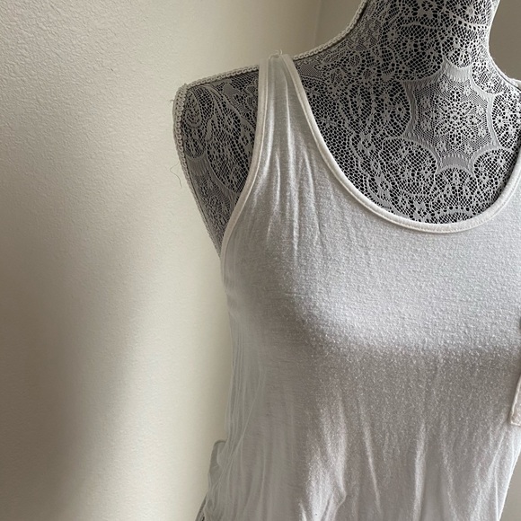 White Crochet Back Crop Top Size Small - Picture 4 of 5
